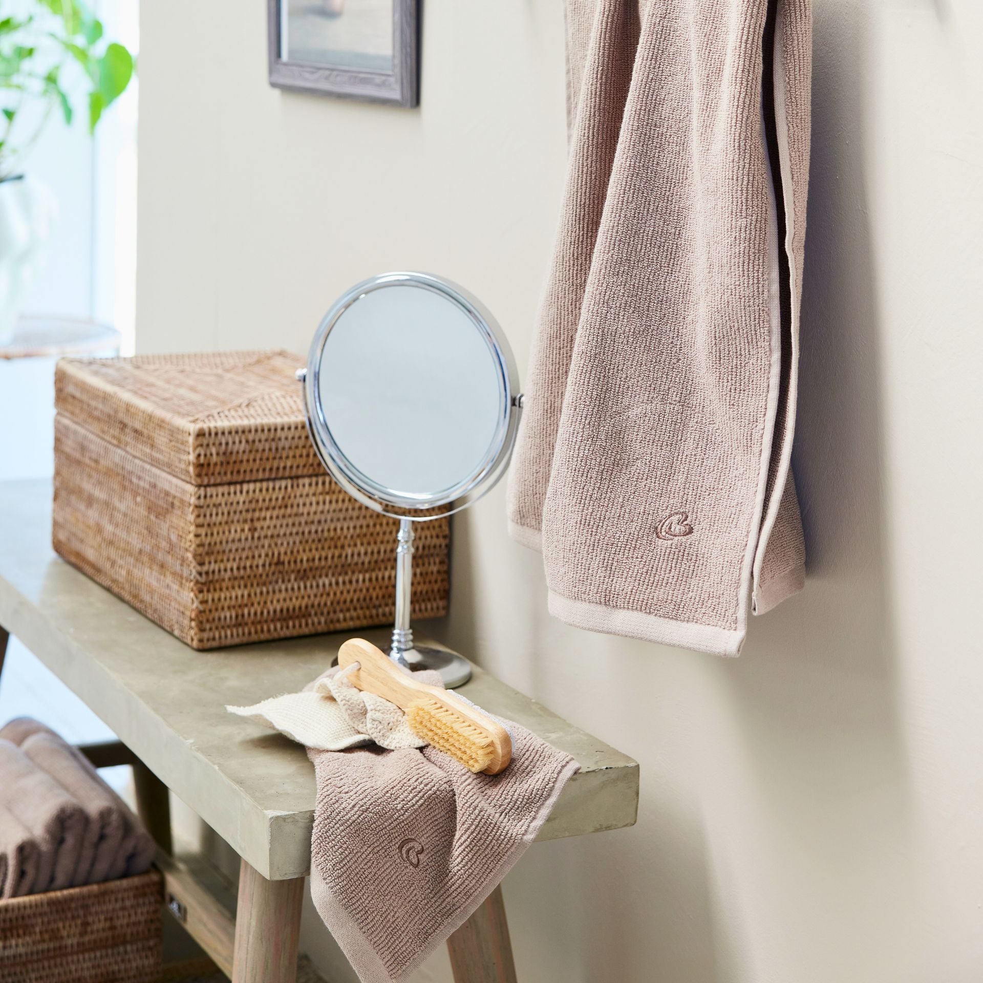 Freyja Home Decor