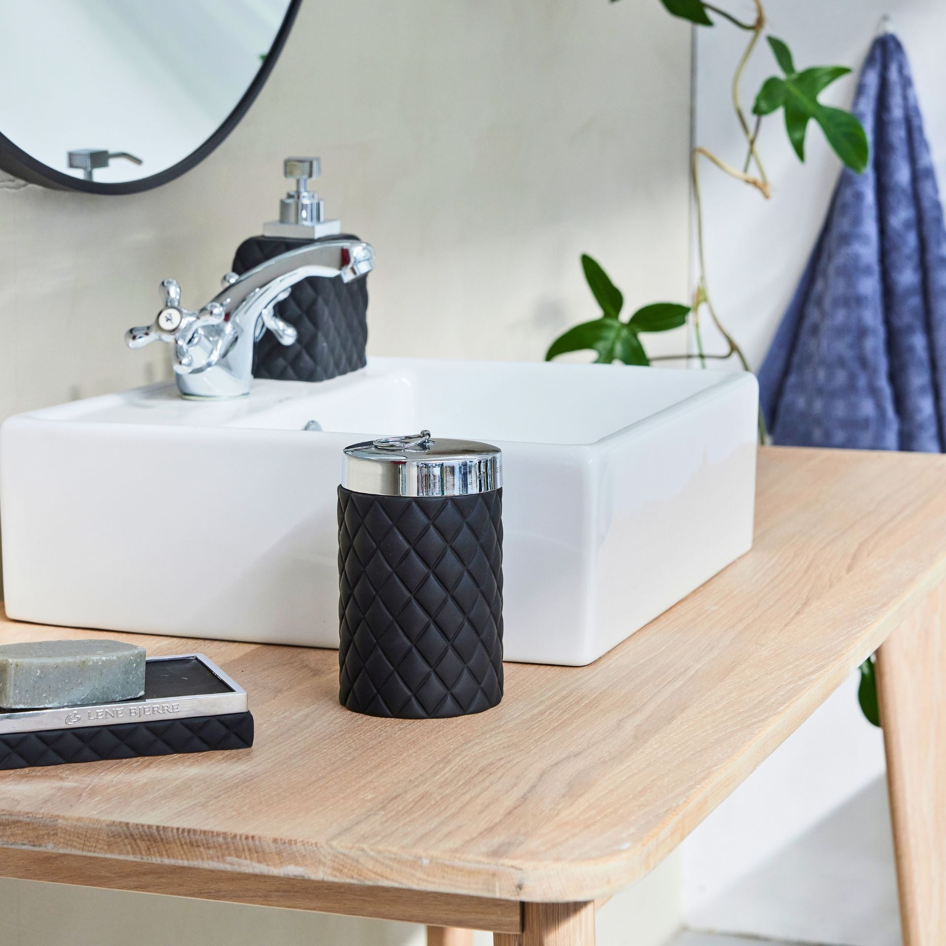 Freyja Home Decor