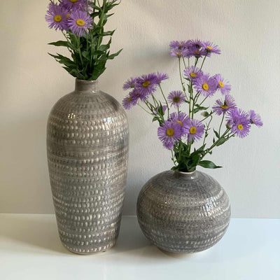 Cassandra sötétszürke kerámia váza – 35 cm (kézzel készült)