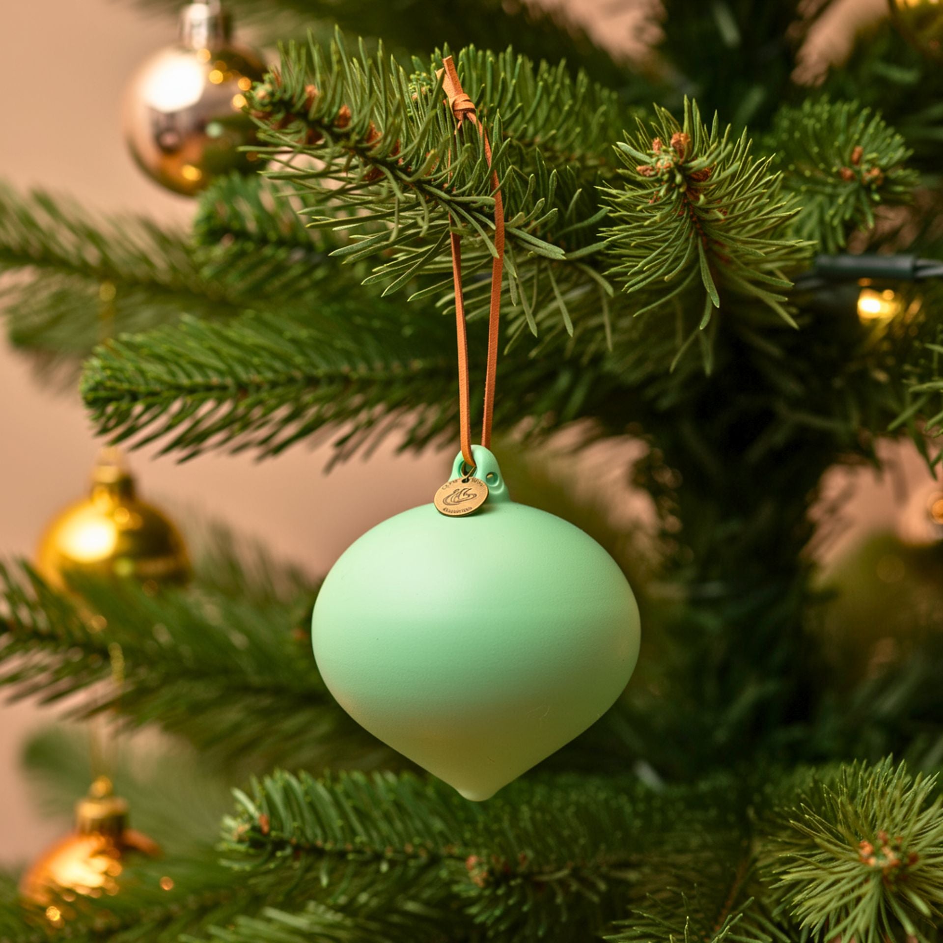 Clarinne poros menta üveg karácsonyfadísz – 10 cm (függeszthető)