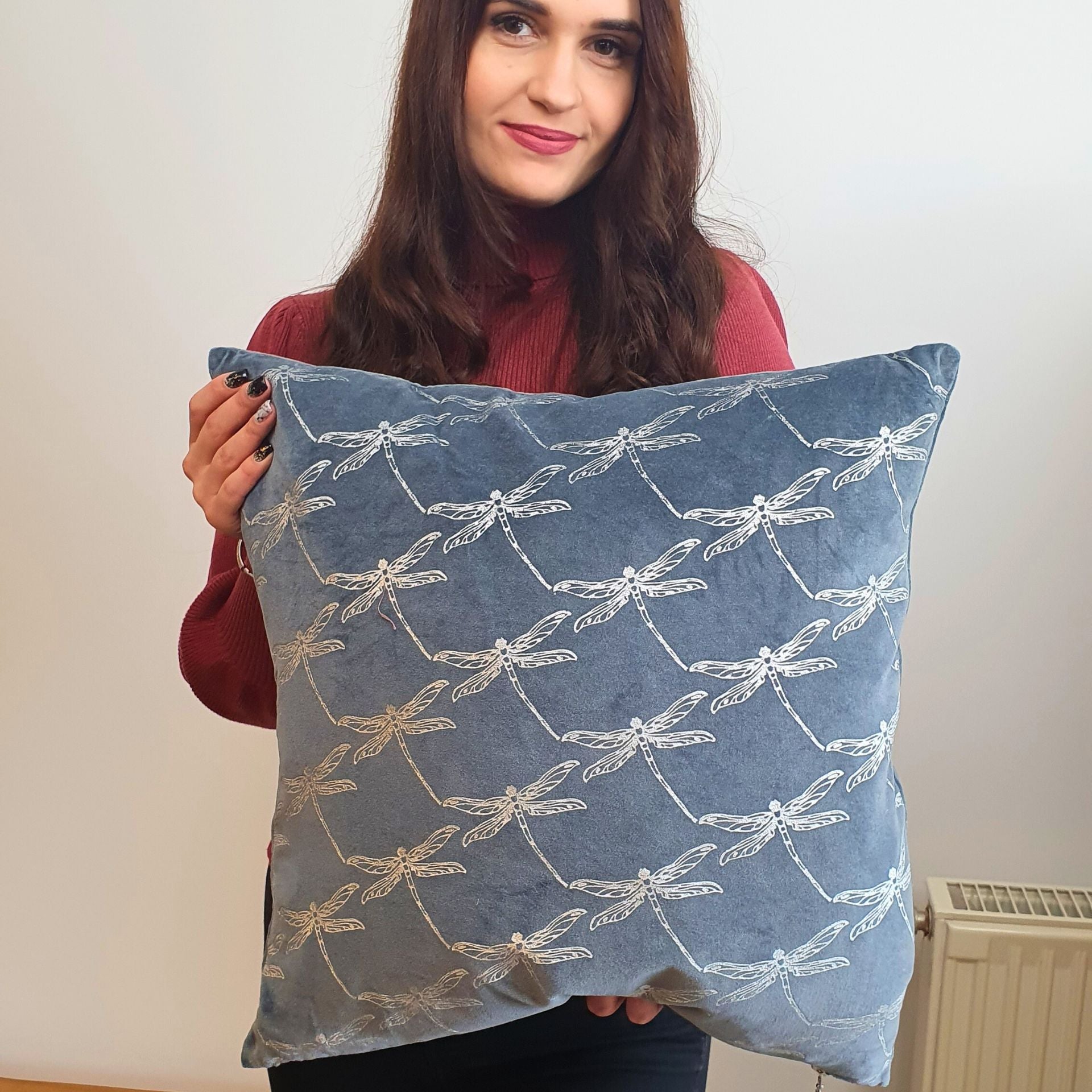 Vidám akcentus párna szett – 2 db (Safianne rózsaszín & Dorea ezüstszürke díszpárnák)
