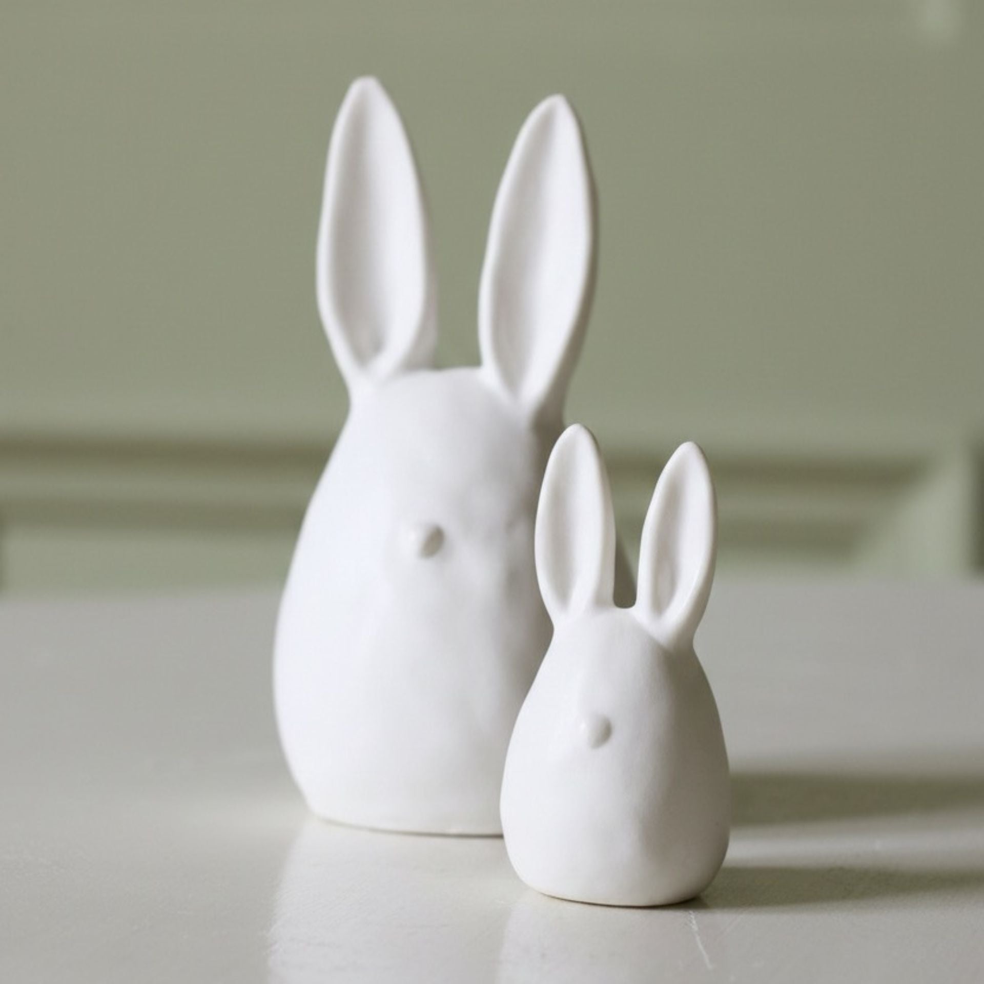 Nora fehér kerámia nyuszifej húsvéti dekoráció – 12.7 cm