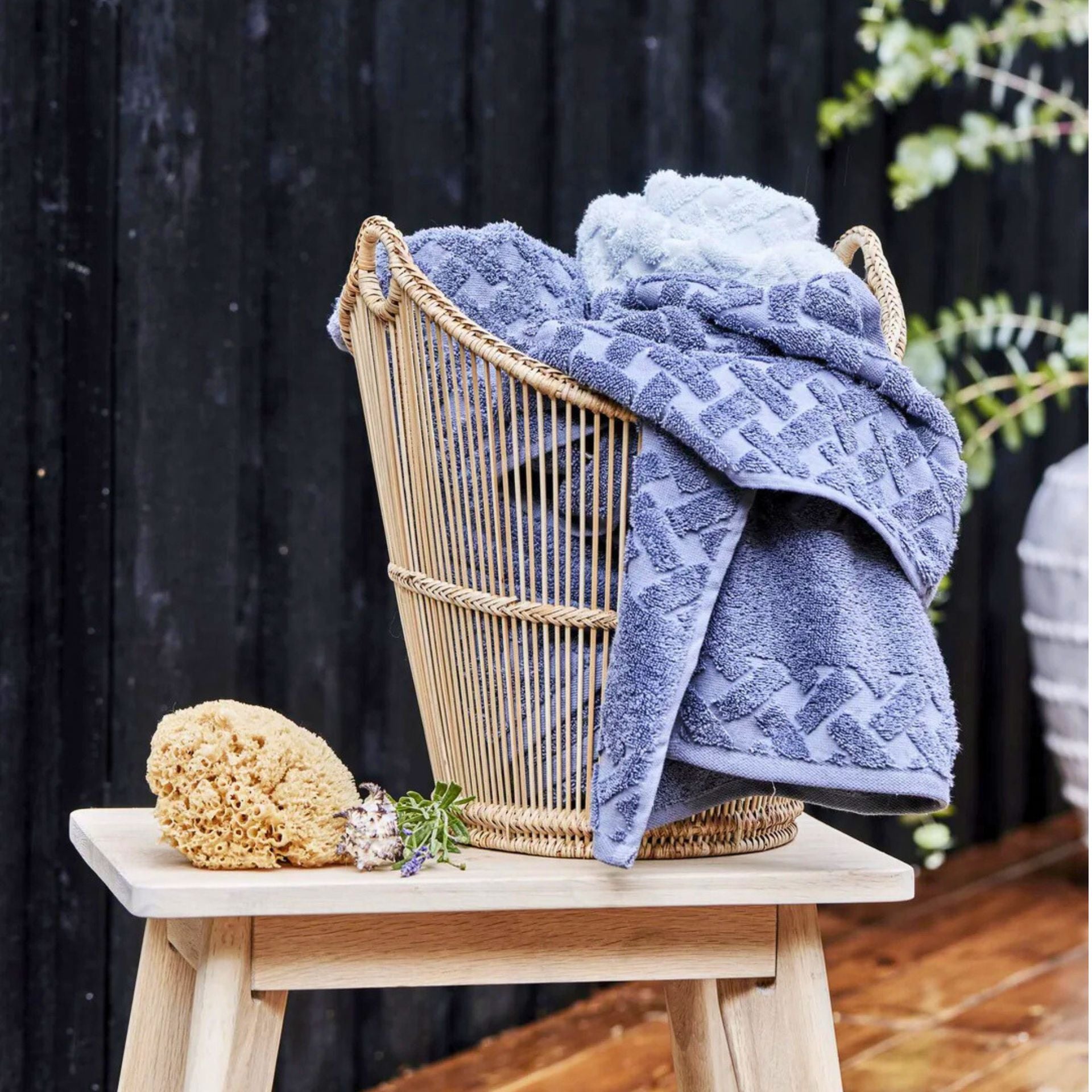 Norah natúr rattan–bambusz kosár – 41,5×30×37 cm