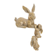 Selille világos arany nyúl figura nyuszikkal – 19.3 cm
