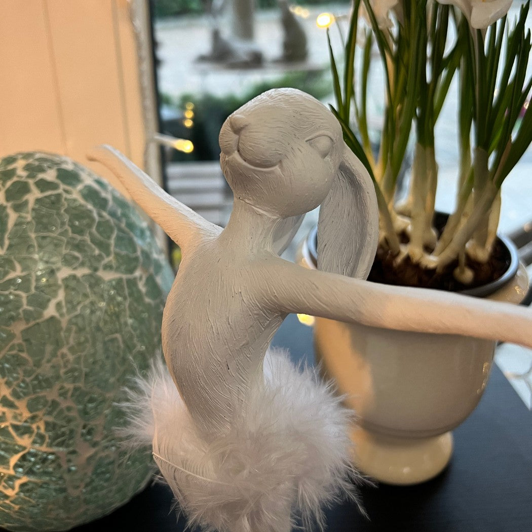 Semilla fehér balerina nyúl figura – 26,5 cm