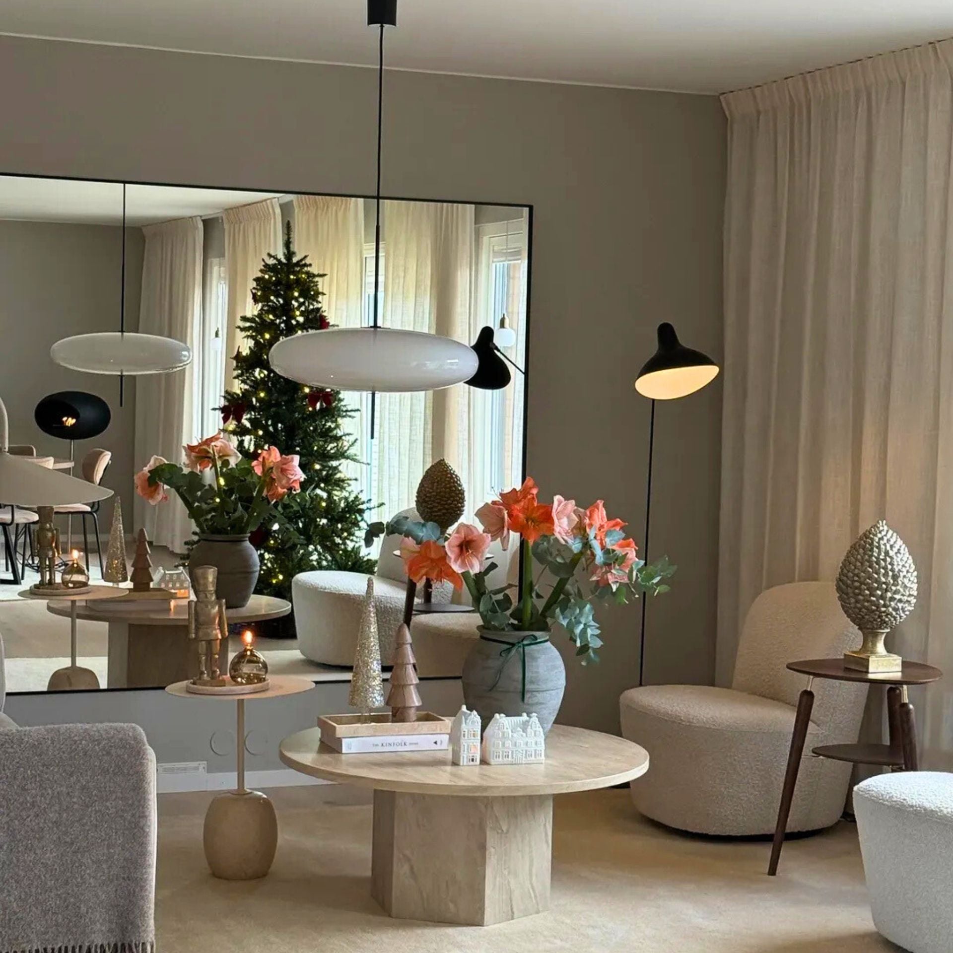 Serafina arany diótörő figura – 32 cm