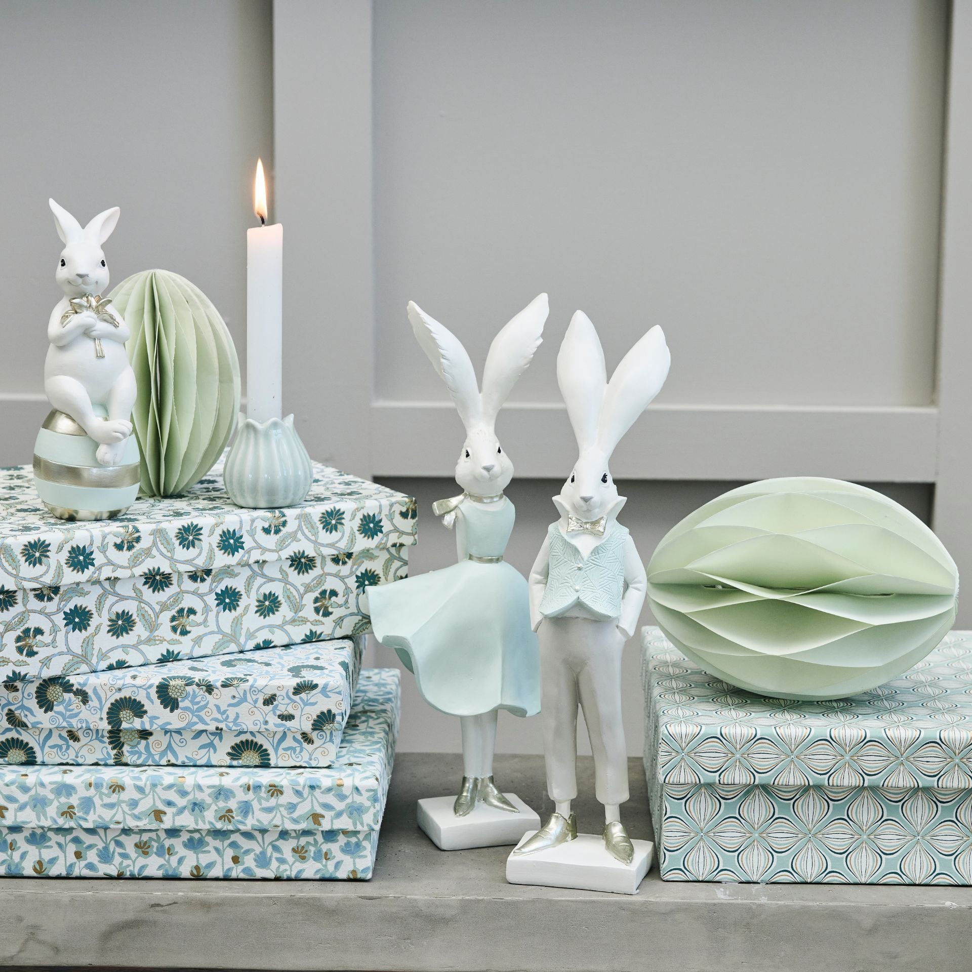 Sevia fehér menta nyúl fiú dekoráció – 20 cm